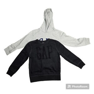 Gap Boys Sweater Bundle Size: Small